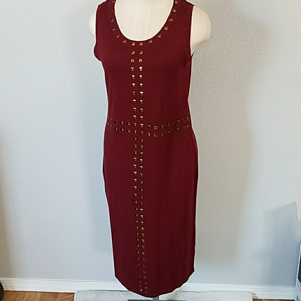 Allison Brittney Dress Size S, maroon/wine